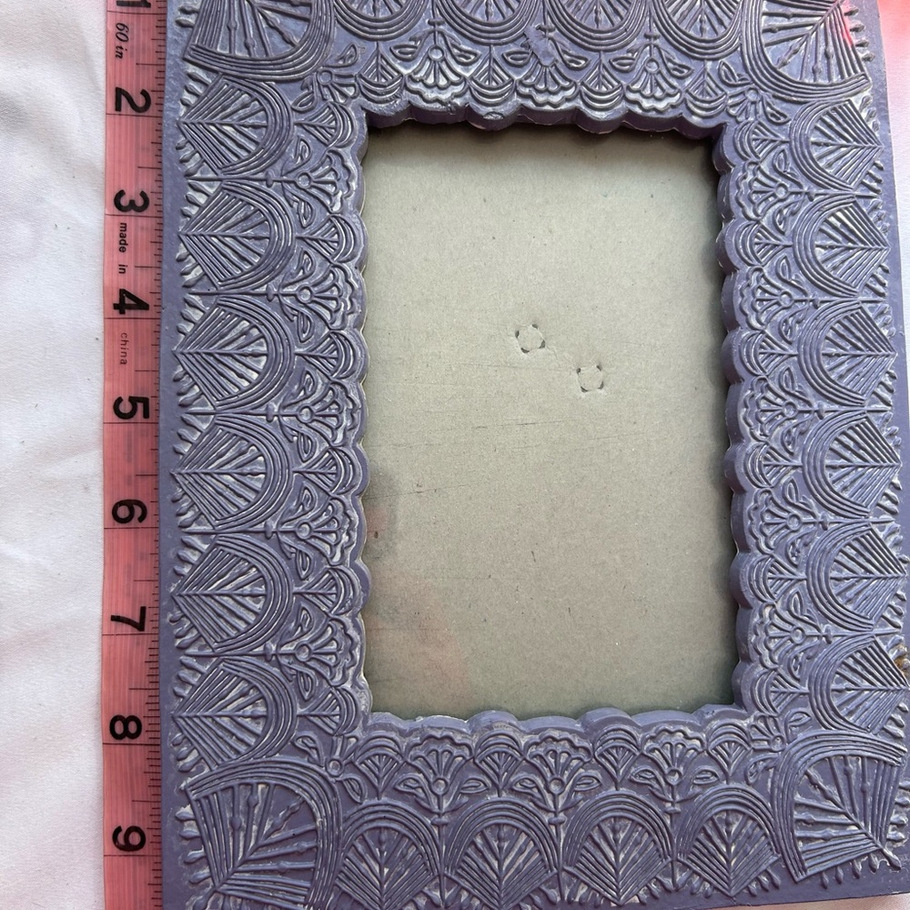 💚3/$25 Intricately Designed Purple Photo Frame - Picture 4 of 10